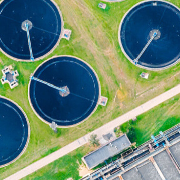 Seguridad eléctrica para instalaciones de agua y aguas residuales